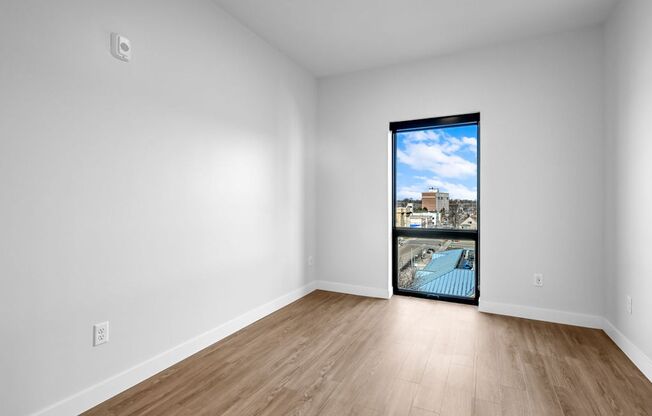 2 beds, 1 bath, 838 sqft, $1,895, Unit 413