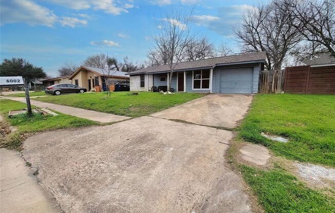 Charming 3-Bed, 1.5-Bath Home in Austin!