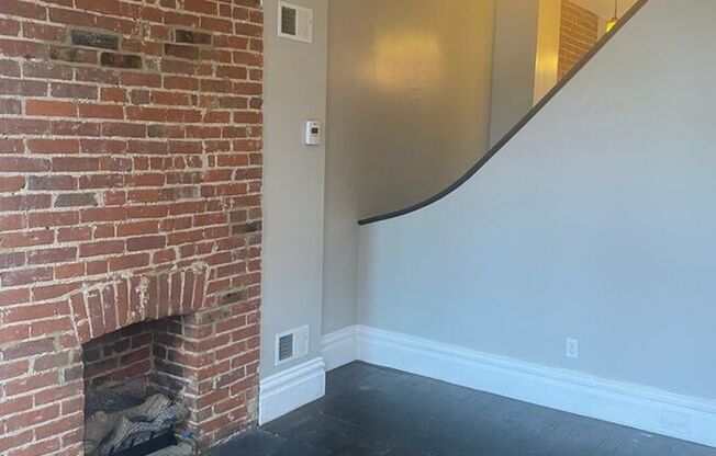 ** Luxury 3-Bedroom, 1.5-Bath Home in the Heart of Lawrenceville, PA!**