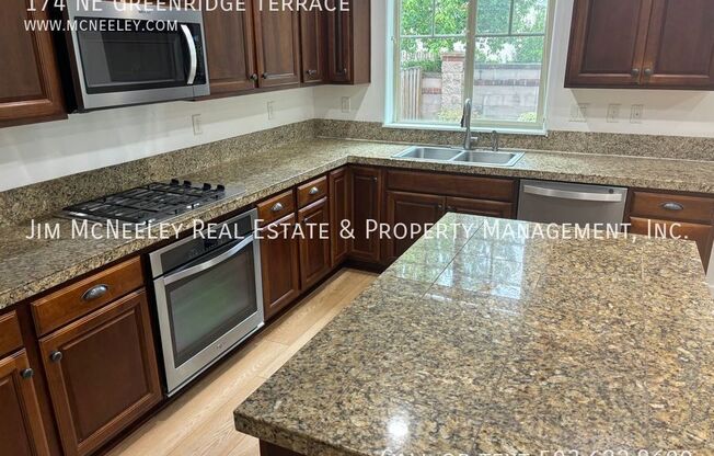 174 NE GREENRIDGE TERRACE
