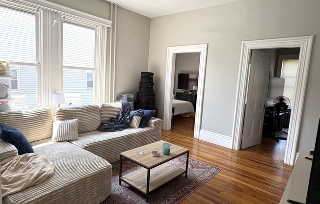 271 HIGHLAND AVE
