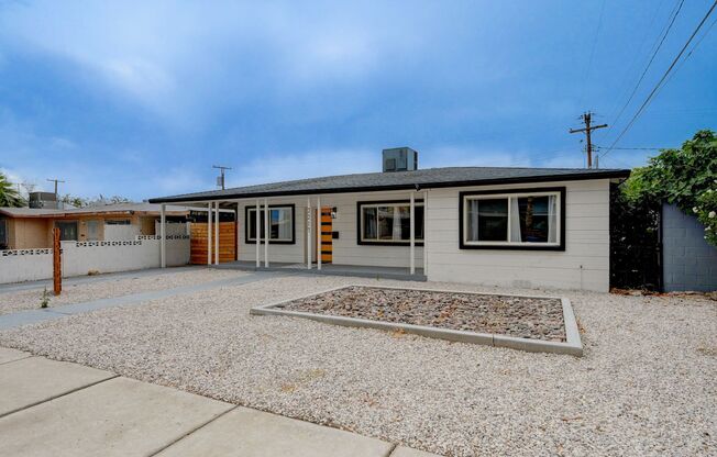 Fully Furnished or Unfurnished 3 BR / NO HOA
