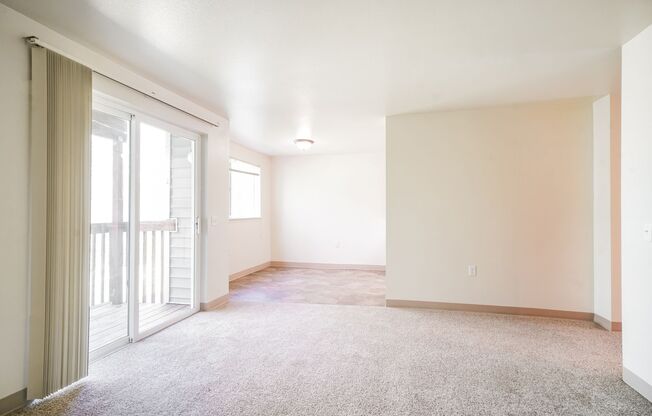 Crystal Lake Apartments