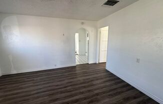 2 beds, 1 bath, $1,100