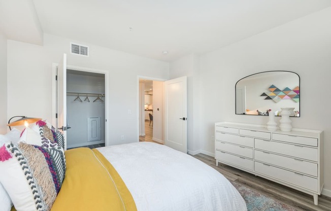 Gorgeous Bedroom at Sierra Gateway Apartments, Rocklin, 95677