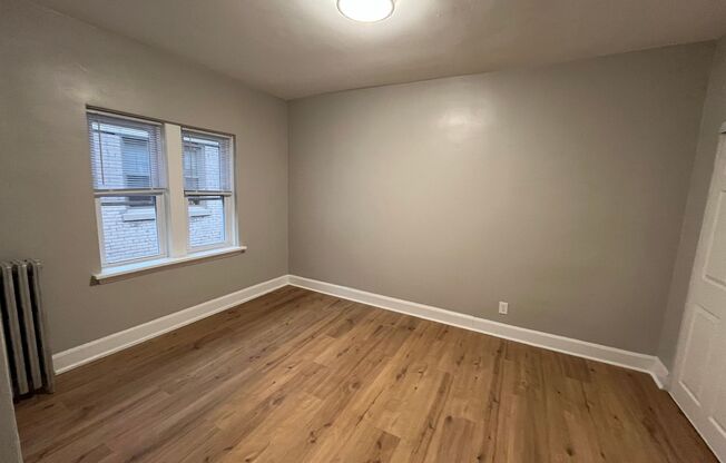 1 bed, 1 bath, $1,095, Unit 102