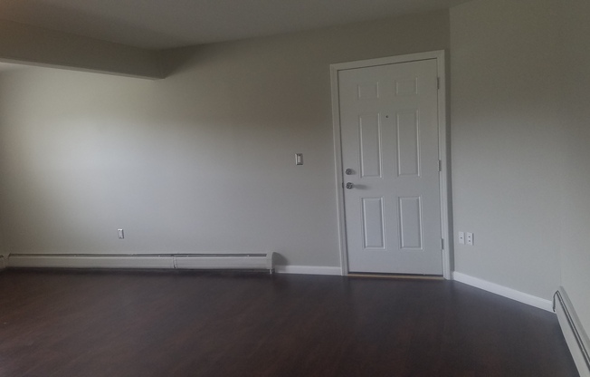 1 bed, 1 bath, 750 sqft, $1,125, Unit 1105-85