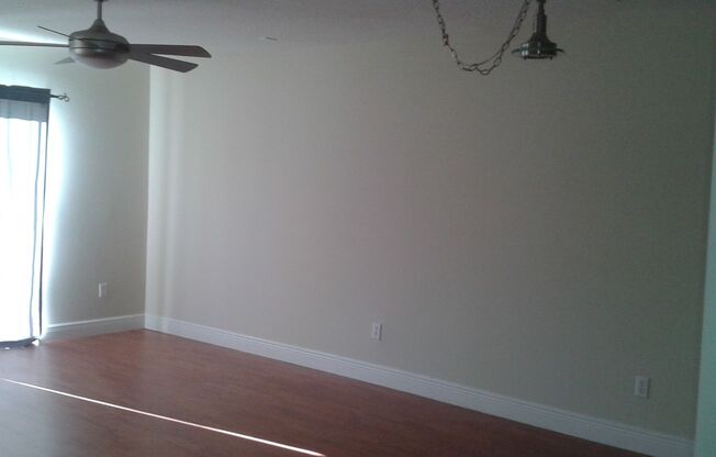 3/2.5 Townhouse near UCF area