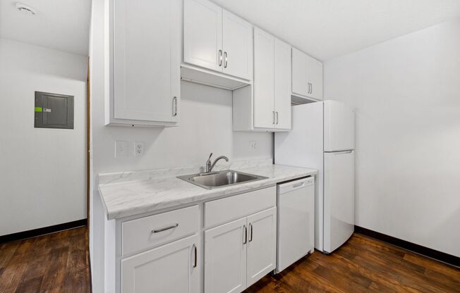2 beds, 1 bath, 920 sqft, $1,425, Unit 1531-203