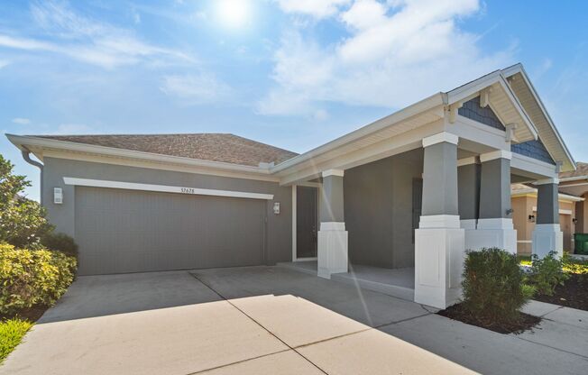 Stunning Avalon Park 4 Bed / 3 Bath Home for Lease!