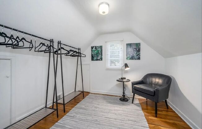 1 bed, 1 bath, $1,600