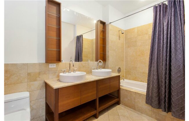 1 bed, 1 bath, 810 sqft, $5,200, Unit 3F