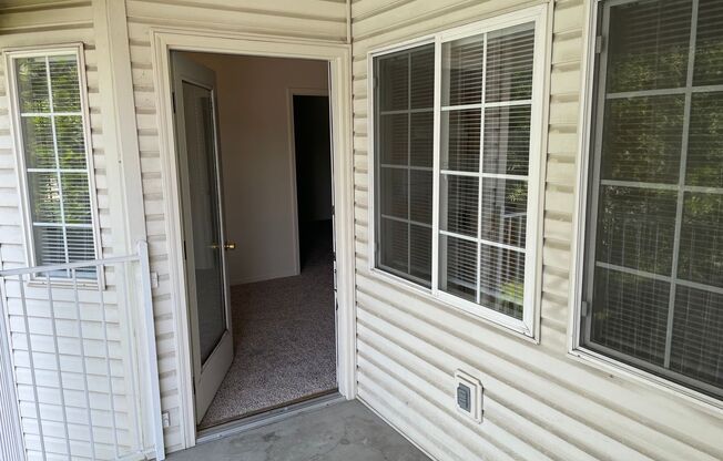 2 beds, 2 baths, 1,000 sqft, $1,395, Unit 012-201