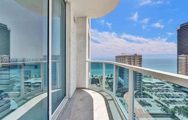 3 beds, 3 baths, 1,744 sqft, $4,800, Unit 1945 S Ocean Dr # 2101