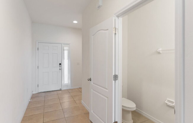 3840 SILVERLAKE WAY