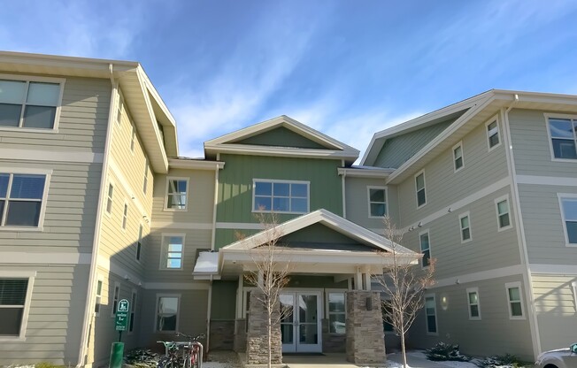 2 beds, 2 baths, $2,195, Unit #306