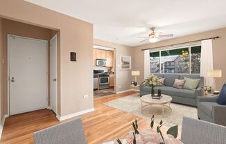 2100 N Franklin St #4 - Move in Ready!