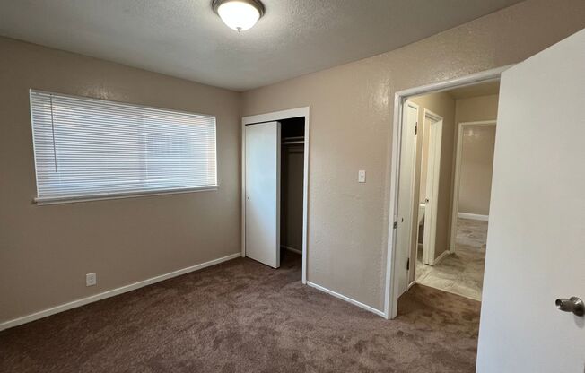 2 beds, 1 bath, $2,200