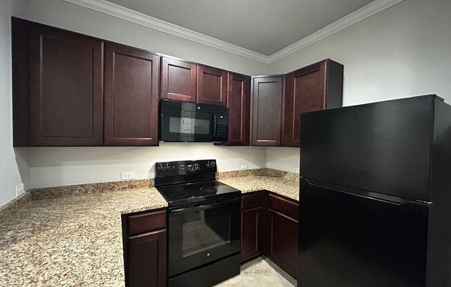 3 beds, 2.5 baths, $1,295, Unit 8331 Breezy Cove Unit 2