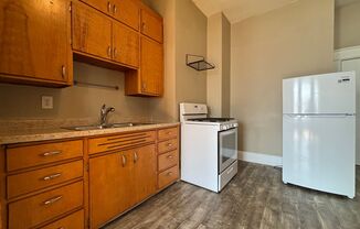 1 bed, 1 bath, 433 sqft, $899, Unit 18