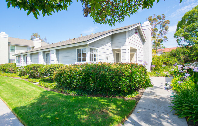 Very Charming 2BR/2BA Condo in Calavera Hills!!