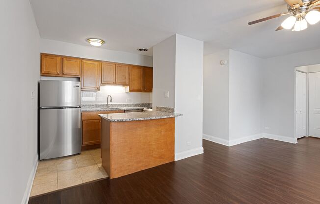 Studio, 1 bath, 336 sqft, $1,450, Unit 205