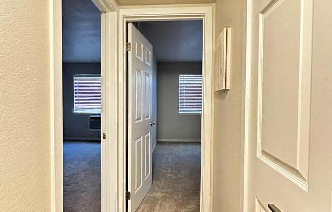 2 beds, 2 baths, 946 sqft, $1,950, Unit 102