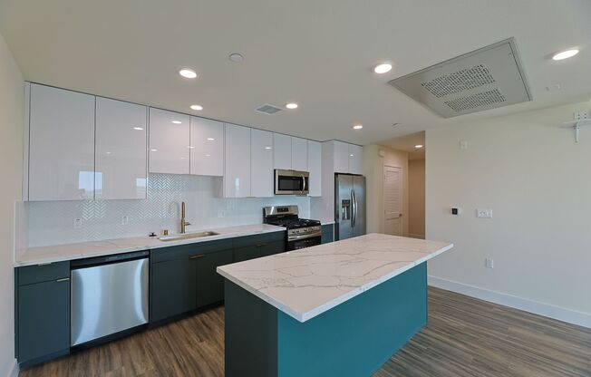 3 beds, 2 baths, 1,240 sqft, $3,600