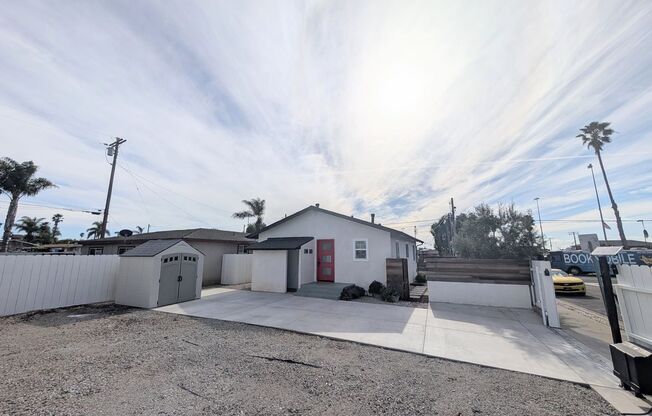Beautifully Renovated 2 Bedroom in Oceanside!