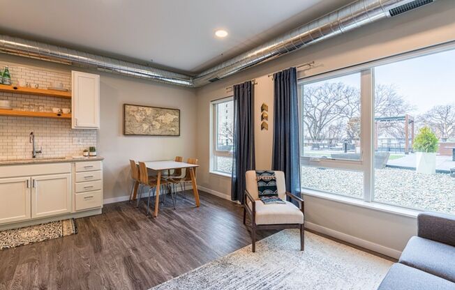 Studio, 1 bath, 567 sqft, $1,012, Unit 521