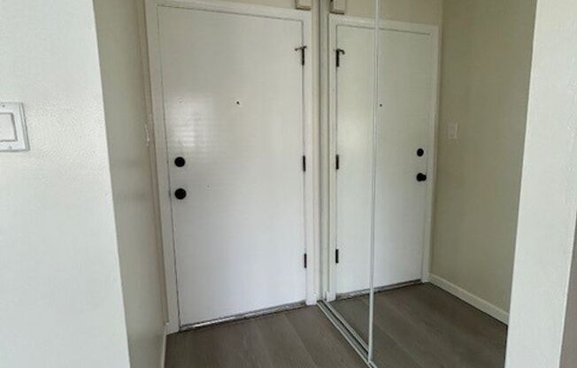 Apt 2A is a Larger 3-bedroom 1.5 Bathroom apartment in Berkeley