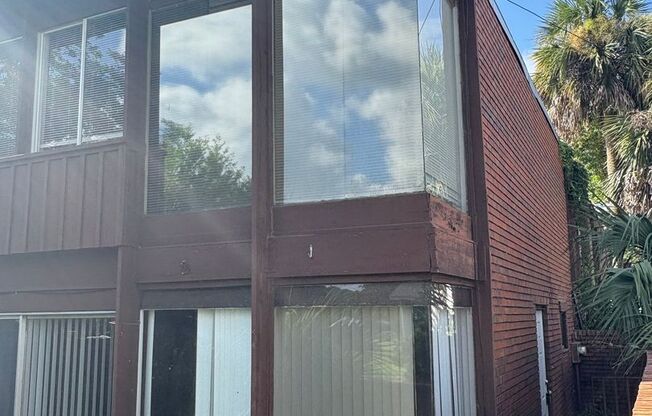 3/2.5 Close to TMH and Governor Square