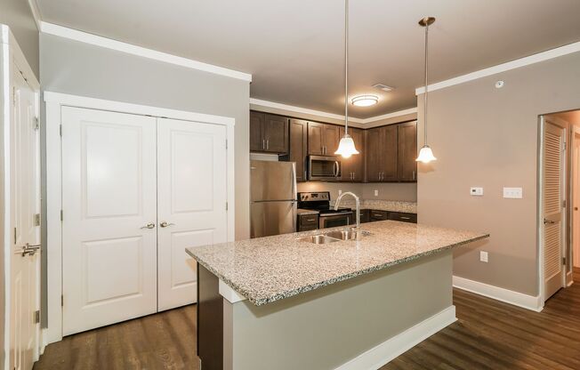 3 beds, 2 baths, 1,440 sqft, $1,770, Unit O107