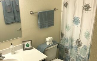 2 beds, 1 bath, 925 sqft, $1,275, Unit 4719 Indian Hills Dr., #15, Mount Pleasant, WI 53406