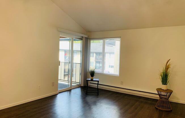 1 bed, 1 bath, 800 sqft, $2,050, Unit 308