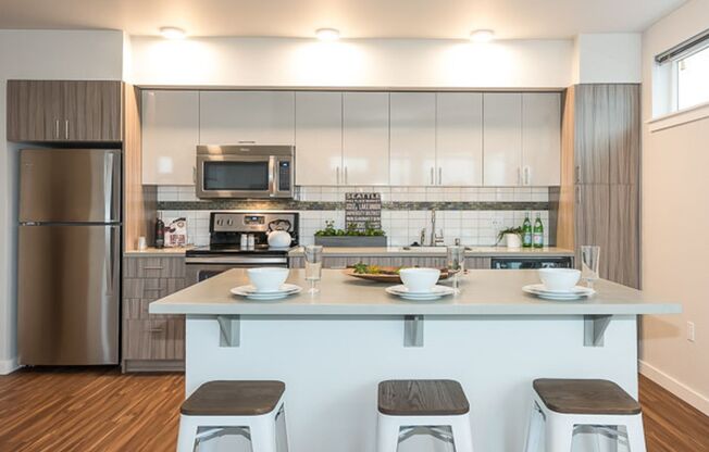 Studio, 1 bath, 391 sqft, $1,495, Unit 310