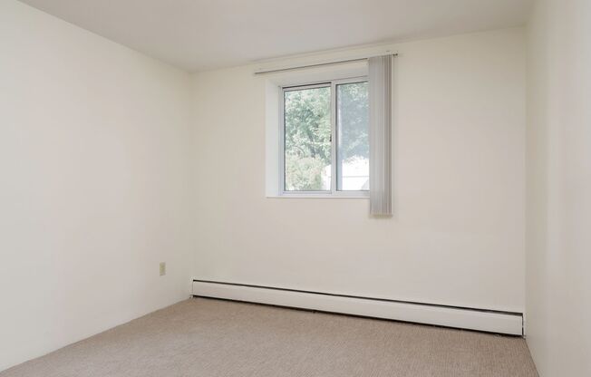 2 beds, 1 bath, 900 sqft, $1,349, Unit 104