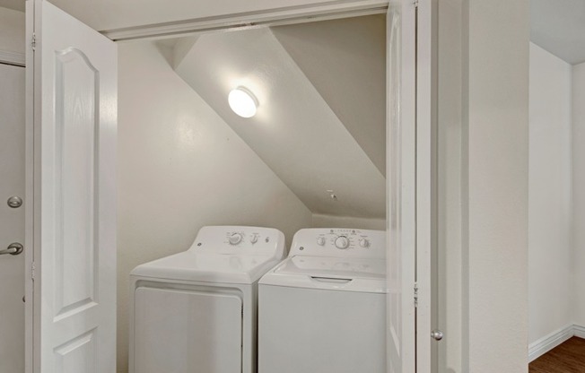 In-home Laundry  | Luxury Apartments In Phoenix | Pavilions on Central