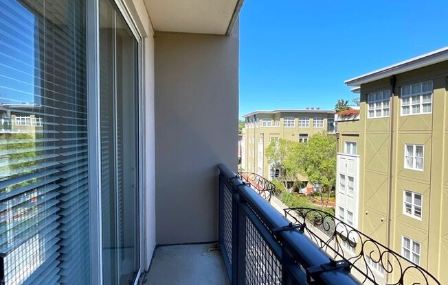 1 bed, 1 bath, $1,550