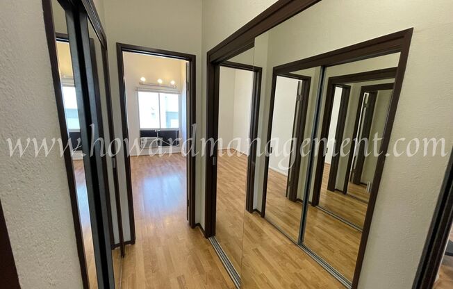 2 beds, 1 bath, $3,195