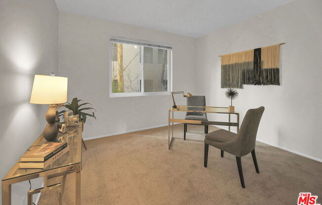2 beds, 2 baths, 942 sqft, $559,900, Unit 135