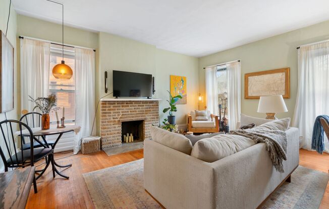 5916 Howe St in Shadyside