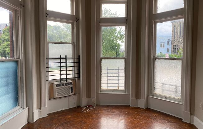 1 bed, 1 bath, 700 sqft, $1,125, Unit 2