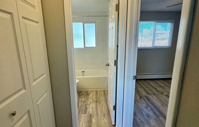 2 beds, 1 bath, 720 sqft, $1,000, Unit #2