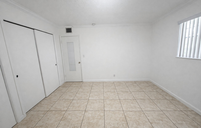 532 S Crescent Dr Hollywood, FL 33021