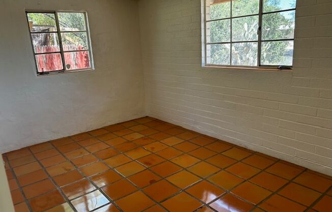 2 Bedroom Single Family -Central Tucson