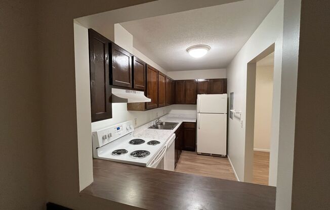 1 bed, 1 bath, 812 sqft, $1,250, Unit 101-112