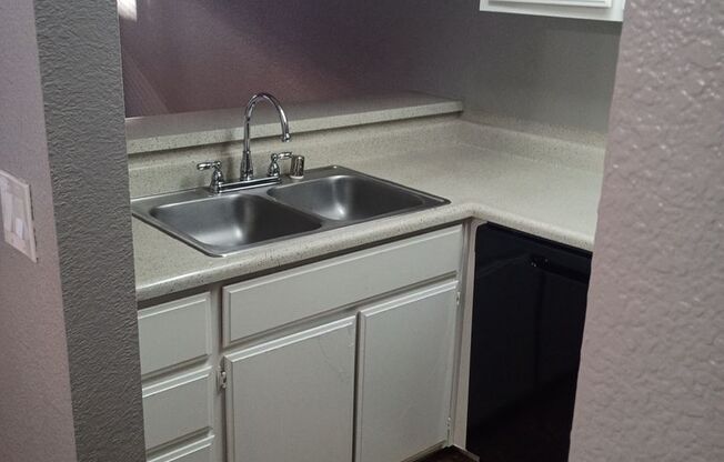 NEW Summerfield Apartments