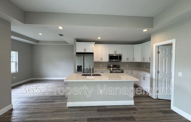 4368 KENNETT ST