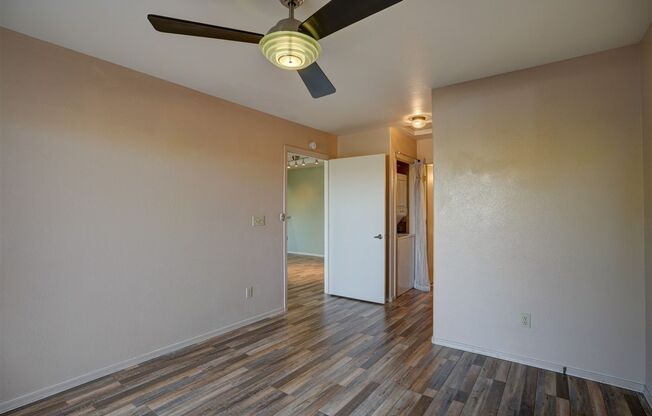 2 beds, 2 baths, $1,600, Unit Unit B